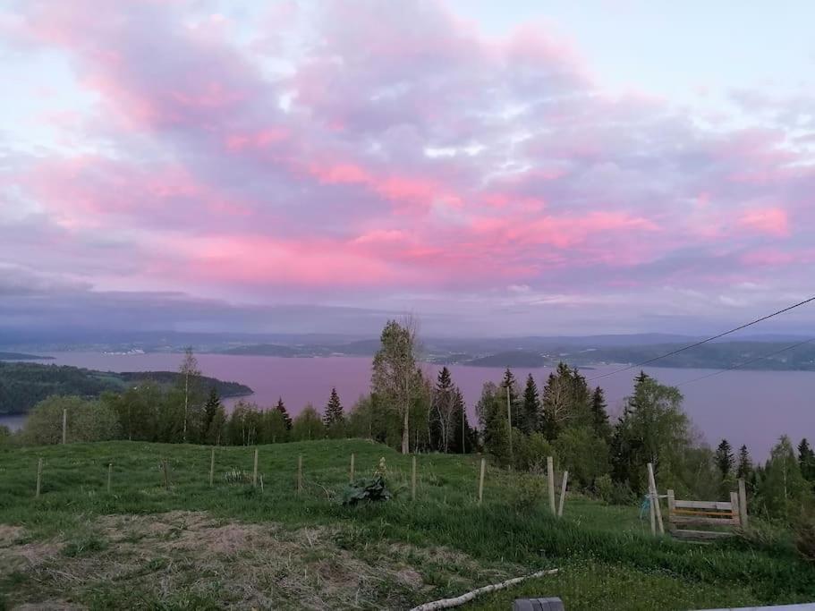 Guesthouse Hamran Mosvik Esterno foto
